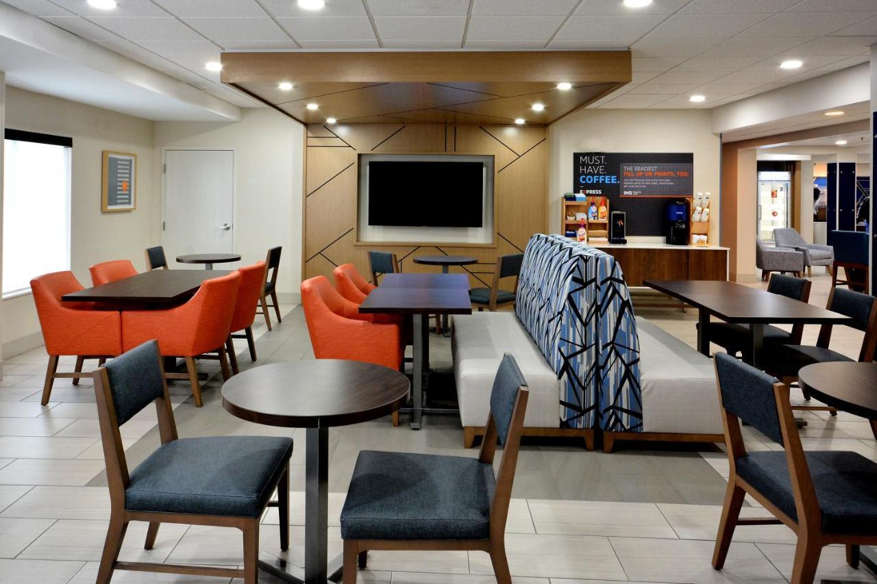 Holiday Inn Express Richmond I-64 Short Pump Area By Ihg Innsbrook Esterno foto